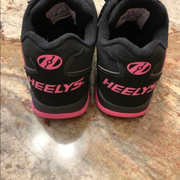 Heely - Picture 3 of 5